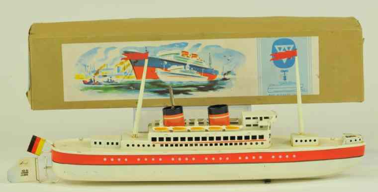 Appraisal: ARNOLD OCEAN LINER WITH BOX Germany circa 's appealing white