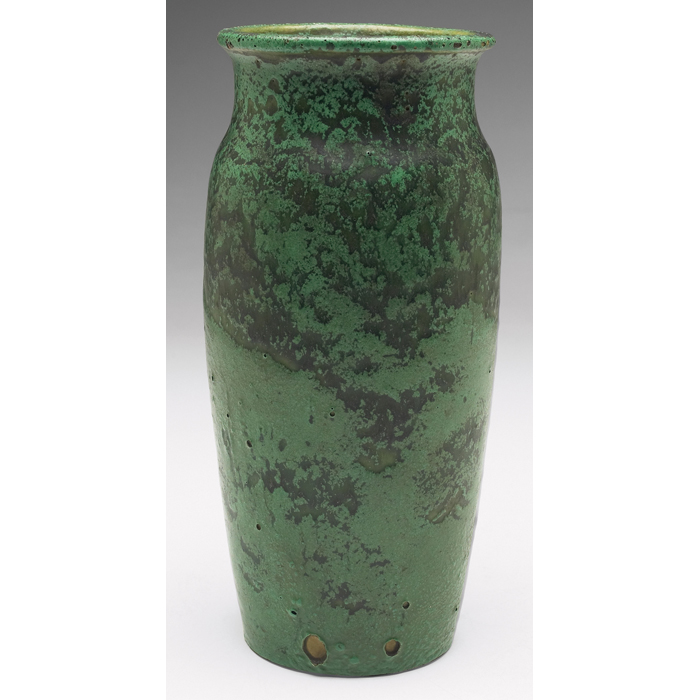 Appraisal: Good Arequipa vase c shouldered shape covered in a mottled