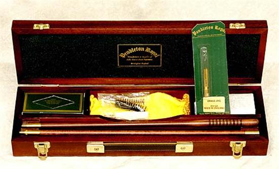 Appraisal: Pendleton 'Norfolk' gun-cleaning set for gauge in mahogany box