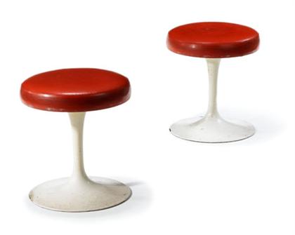 Appraisal: EERO SAARINEN finnish - Pair of stools Part of Saarinen's