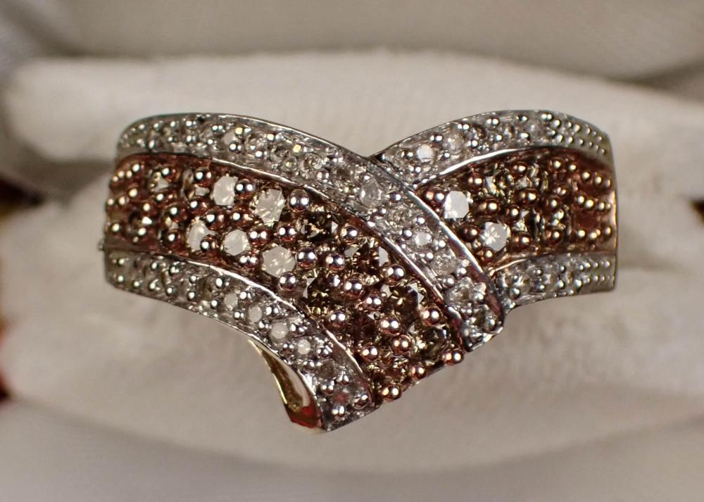 Appraisal: WHITE AND CHAMPAGNE DIAMOND AND TWO-TONE GOLD RING The k