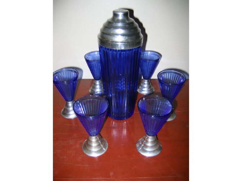 Appraisal: SEVEN-PIECE COCKTAIL SET Blue glass shaker and six stemmed glasses