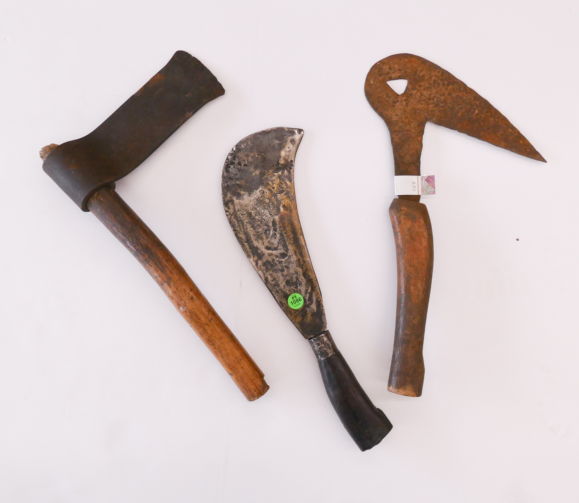 Appraisal: pc Old African Tools and Weapons- '' approx