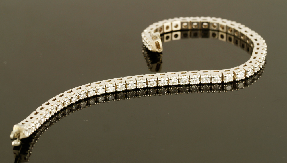 Appraisal: - K Diamond Tennis Bracelet K white gold and diamond