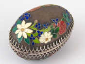 Appraisal: A hallmarked silver Easter egg with cloisonne enamel floral decoration