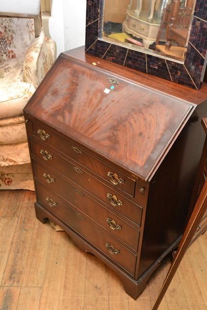 Appraisal: A REPRODUCTION TH CENTURY BUREAU