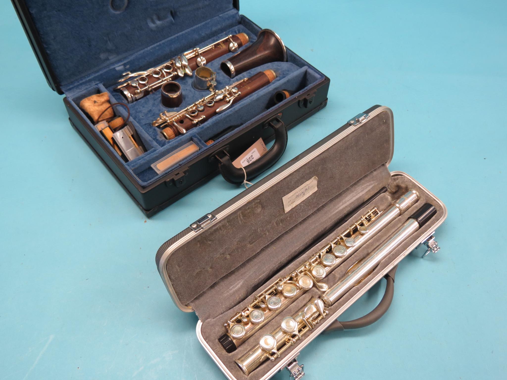 Appraisal: A Le Blanc Symphonie clarinet and a Symphony flute both