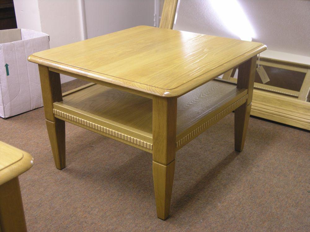 Appraisal: A pair of modern Belgian oak coffee tables with dentil