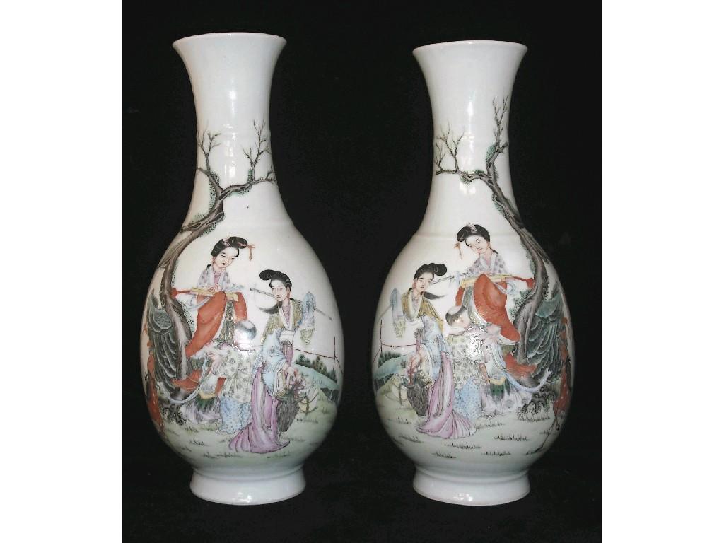 Appraisal: Pair of th century decorative Chinese ovoid shaped vases painted