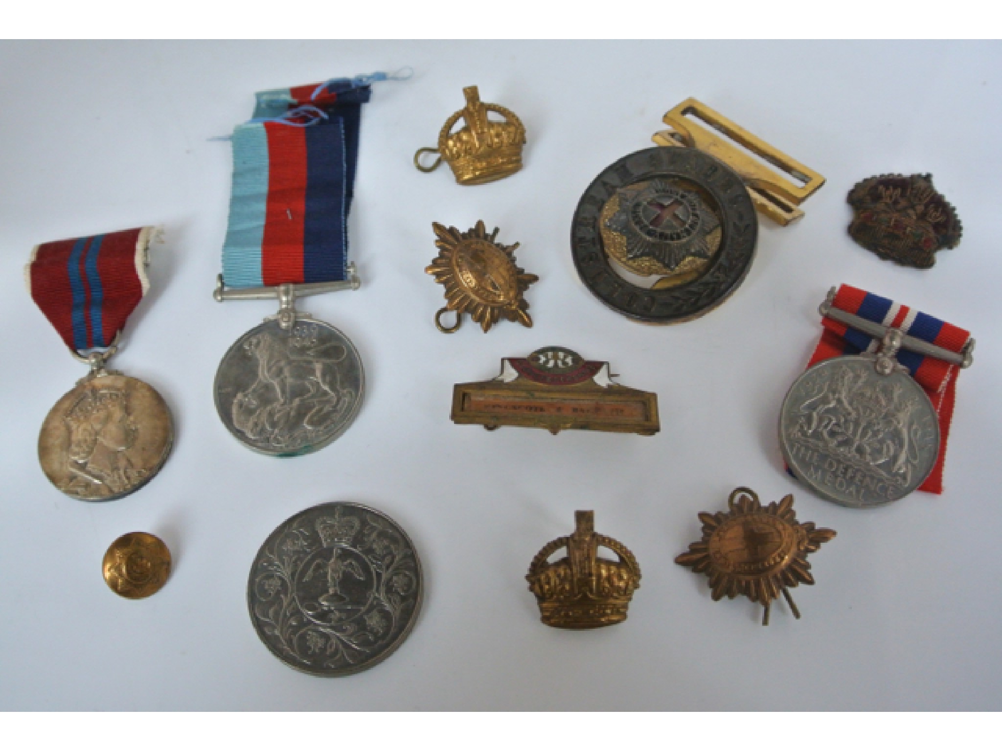 Appraisal: Coldstream Guards buckle World War II Defence and War Medals