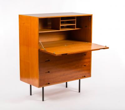 Appraisal: Robin Day - A 'Hilleplan' bureau designed for Hille cherry