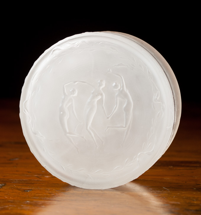 Appraisal: RENE LALIQUE TOIS FIGURINES BOX round with three nude female