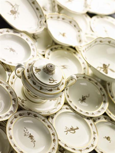 Appraisal: A late th century Wedgwood creamware dinner service circa painted