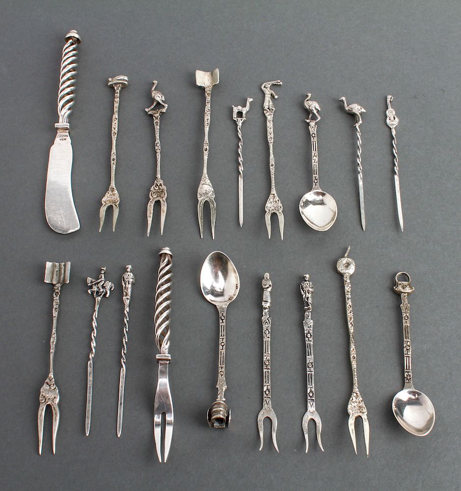 Appraisal: Argentine Mexican Silver Hors D'oeuvres sets Group of sterling silver