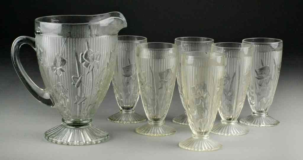 Appraisal: Piece Iris Herringbone Jeanette Glass LemonaConsisting of six glasses and