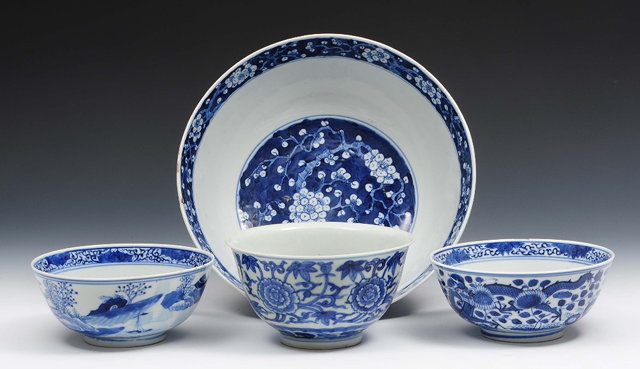 Appraisal: A Chinese blue and white prunus bowlGuangxu cm and three