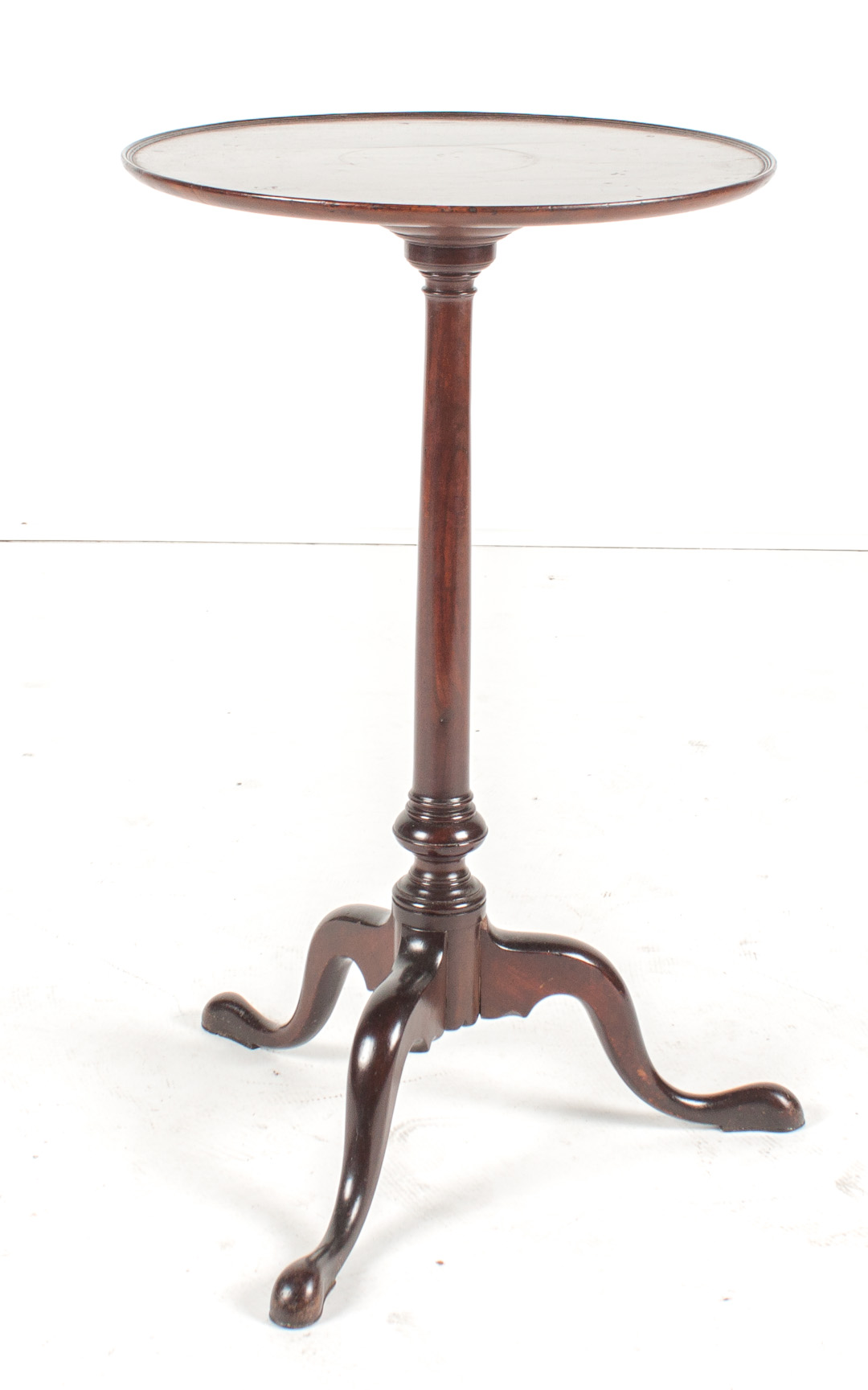 Appraisal: English Queen Anne style mahogany candlestand th century dish top