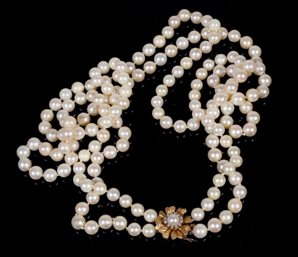 Appraisal: Double-strand pearl necklace with tested K gold clasp Pearls measure