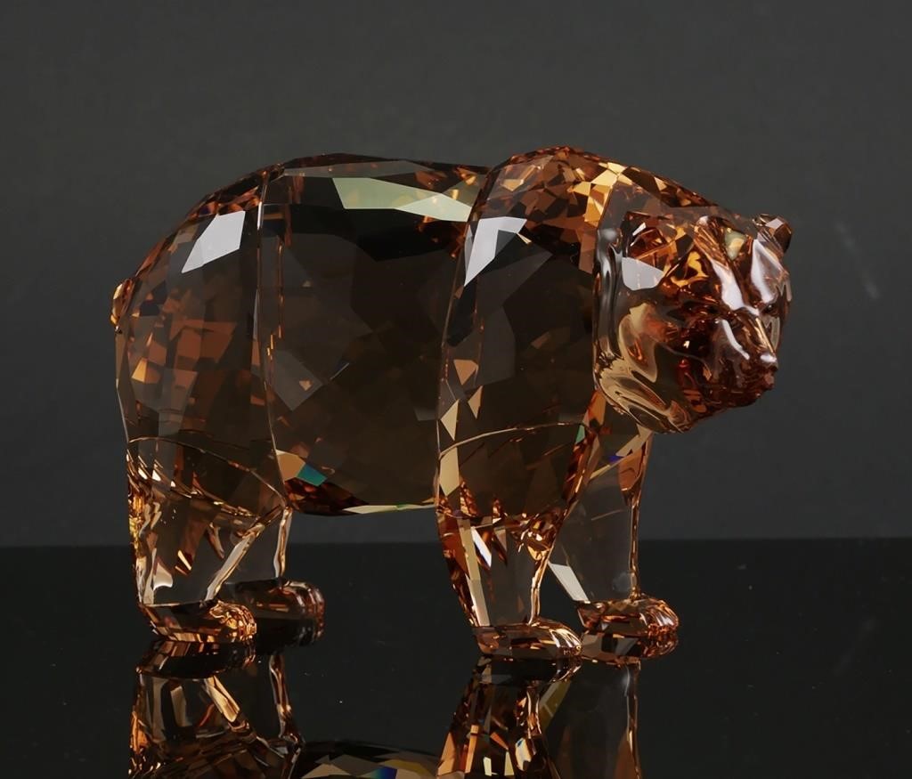 Appraisal: Retired Swarovski Crystal Society Annual Edition Arcadia Bear figurine Mint