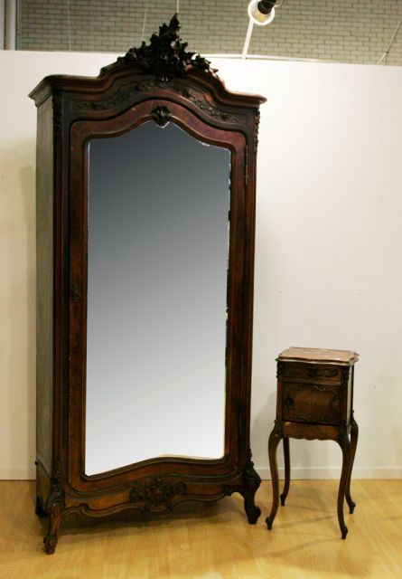 Appraisal: A late th century French Louis XV style rosewood mirror