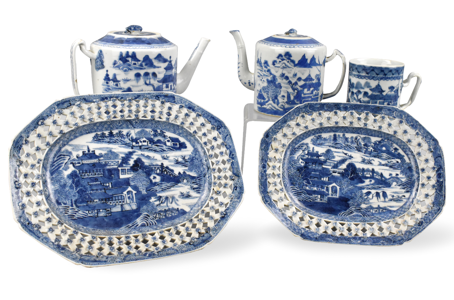 Appraisal: A group of Chinese export blue white plates teapots and