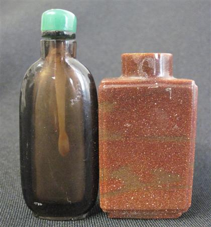 Appraisal: Two Chinese snuff bottles th th century