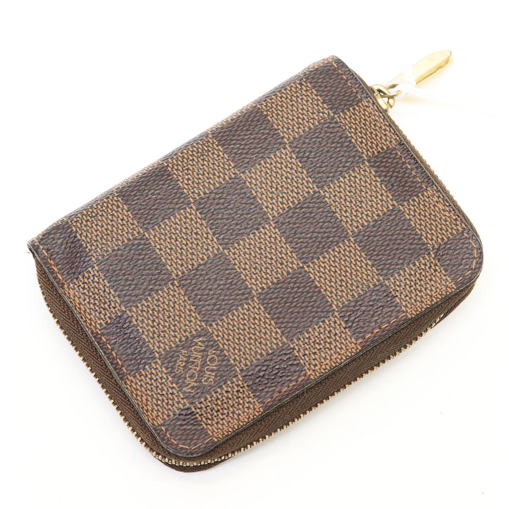 Appraisal: Louis Vuitton - Zippy Coin Purse Louis Vuitton - Zippy