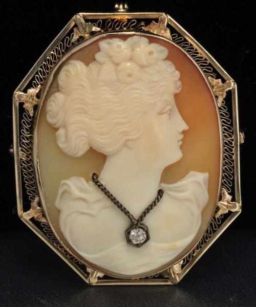 Appraisal: Antique K W Gold Shell Cameo Pin Description With small