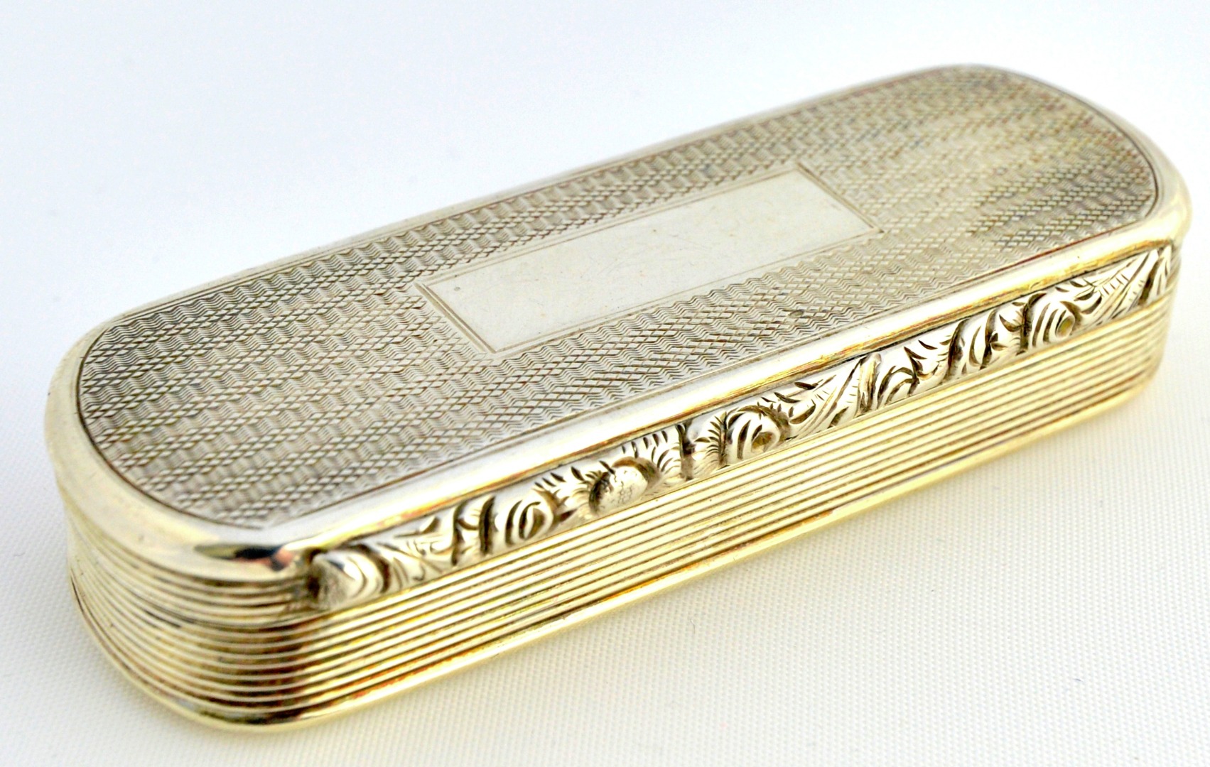 Appraisal: A William IV silver curved rectangular hinge lidded snuff box