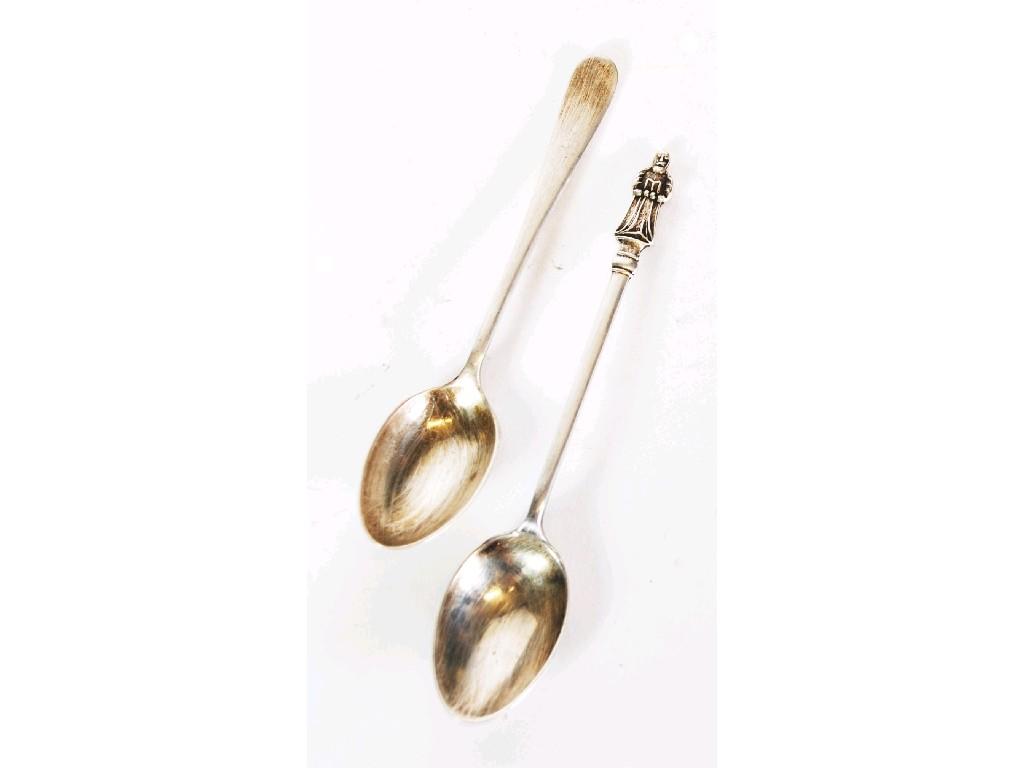 Appraisal: GEORGE V SILVER COFFEE SPOON with figural top Birmingham together