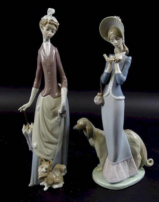 Appraisal: Pair of Lladro Porcelain Figures Pair of Lladro Porcelain Figures