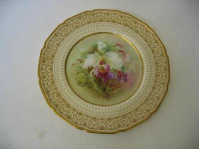 Appraisal: A ROYAL DOULTON CABINET PLATE painted by R W Keates