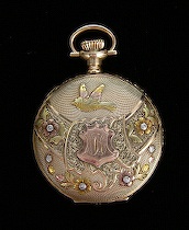 Appraisal: A Waltham Gold Pocket Watch K tri-gold hunting case with