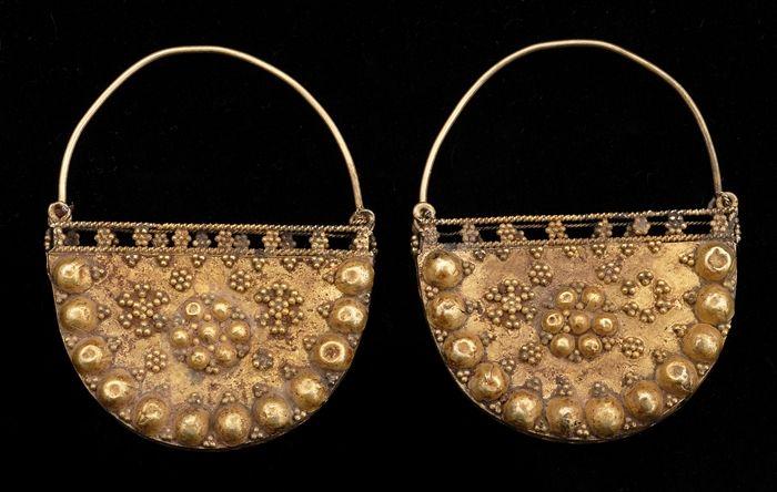 Appraisal: Pair of Persian Granulated Gold Mezzaluna-Form Earrings in