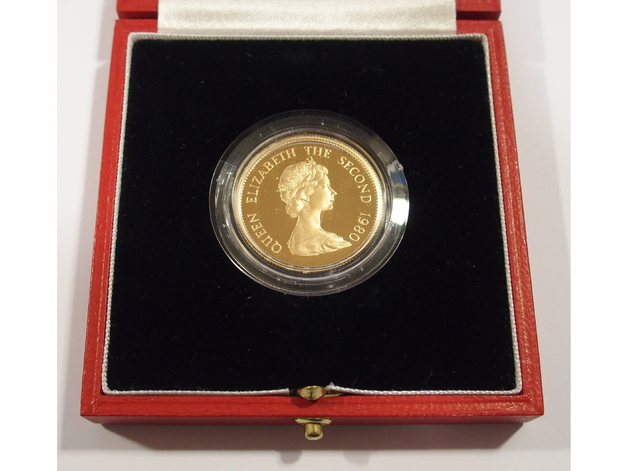 Appraisal: Hong Kong Elizabeth II gold in case of issue with