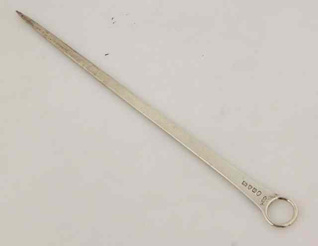 Appraisal: A George III silver ring top meat skewer William Sutton