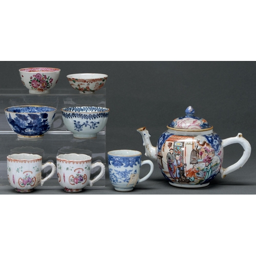 Appraisal: A Chinese export porcelain blue and white and famille rose