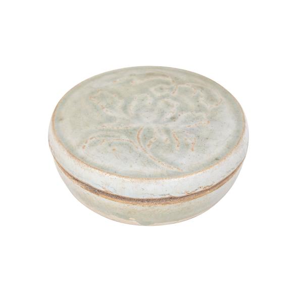 Appraisal: Yinging Glazed Cosmetic Box and Cover Yuan to Ming Dynasty