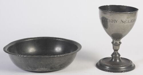 Appraisal: An early th century pewter communion cup inscribed 'Assote Congregation