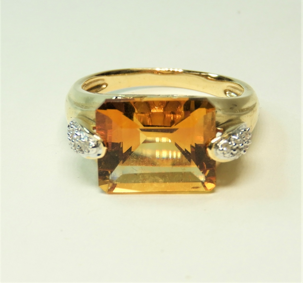 Appraisal: ESTATE K GOLD LADY'S CITRINE DIAMOND RING China th CenturyEmerald