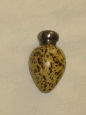 Appraisal: A VICTORIAN NOVELTY PORCELAIN SCENT FLASK as a bird's egg