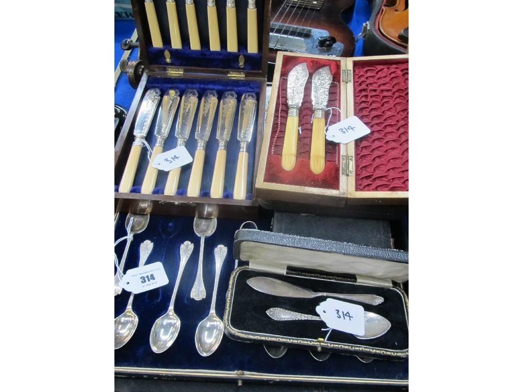 Appraisal: Tray lot of cased cutlery - fish cutlery butter knives