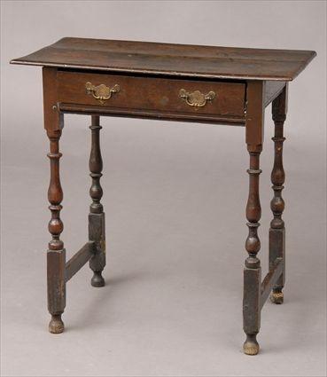 Appraisal: WILLIAM AND MARY OAK SIDE TABLE The overhang -plank top