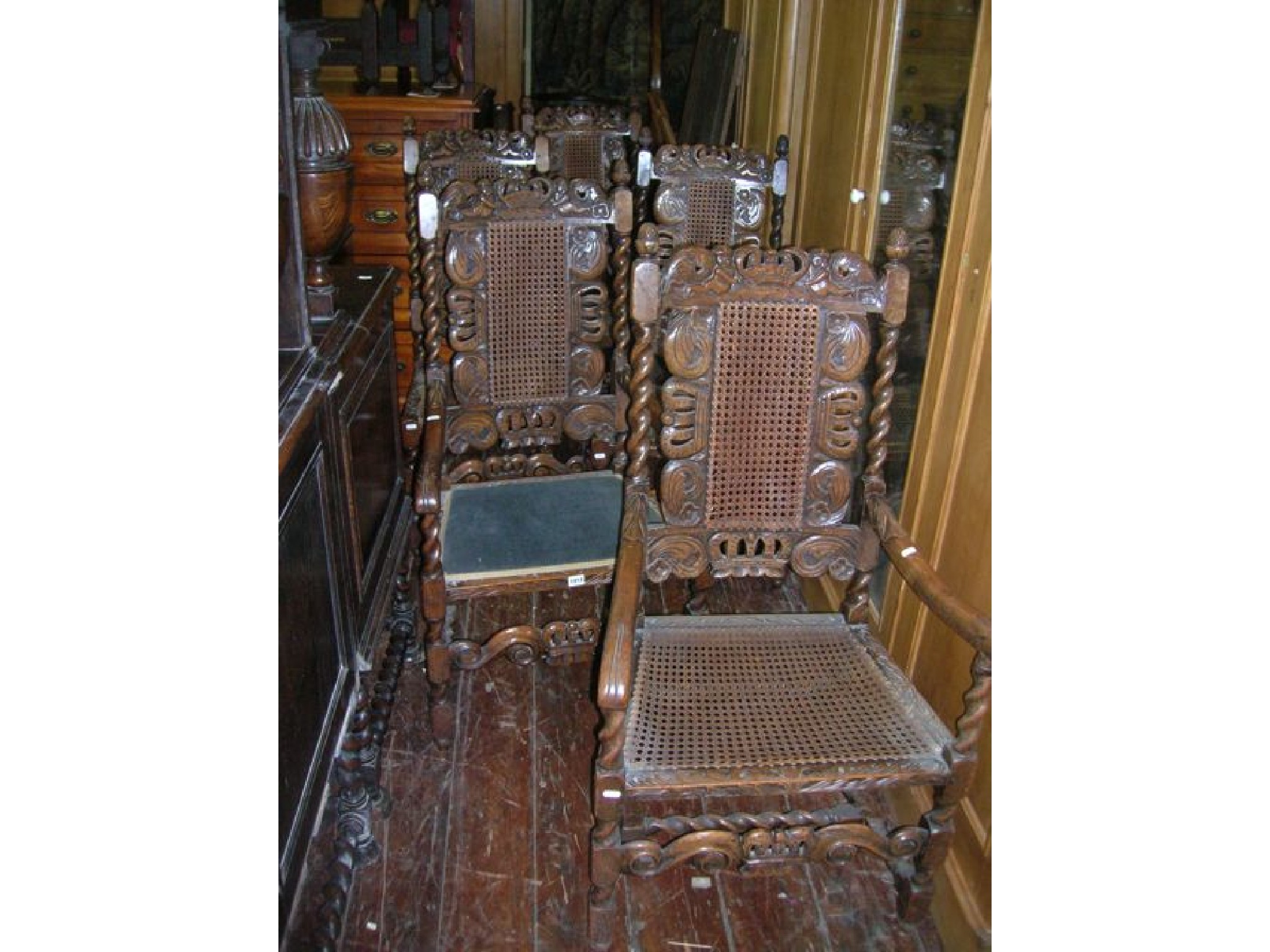 Appraisal: A set of five Carolean style dining chairs in oak