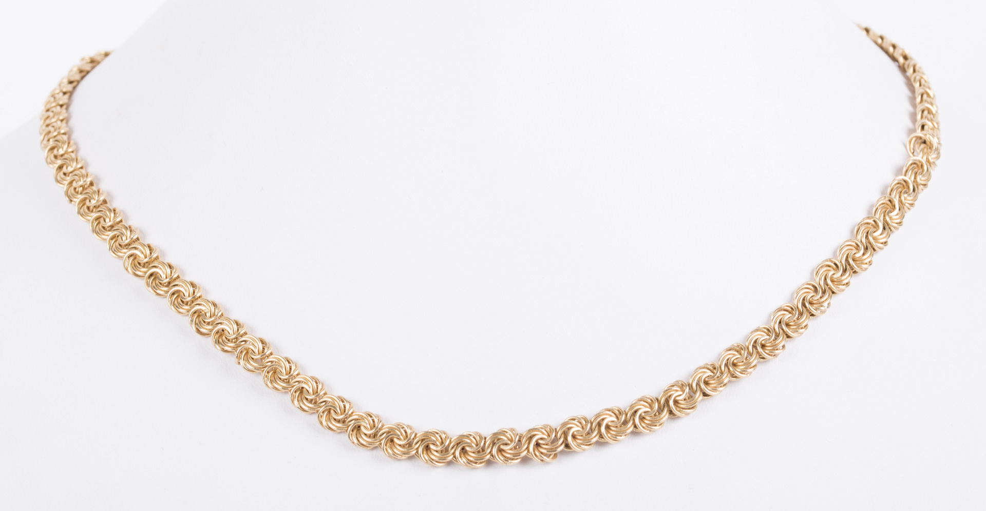 Appraisal: A Yellow Gold Chain and Clasp k yellow gold necklace