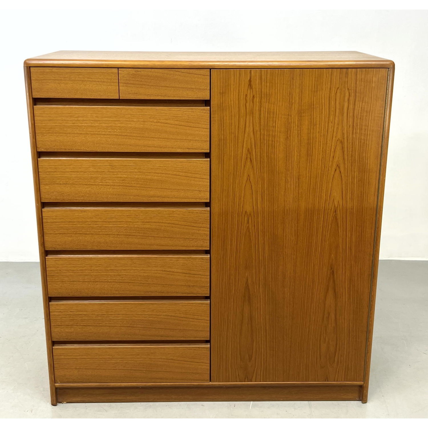 Appraisal: NORDISK ANDELS EKSPORT Danish Modern Teak Dresser Chest Right Side