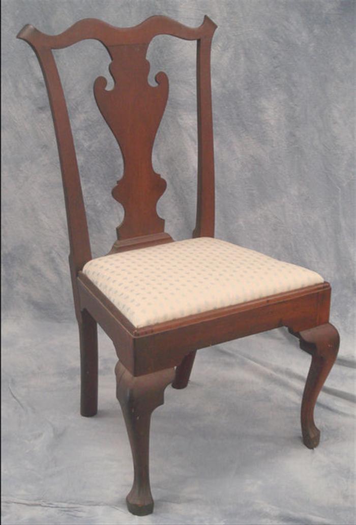 Appraisal: Walnut Queen Anne Delaware Valley side chair simple solid splat