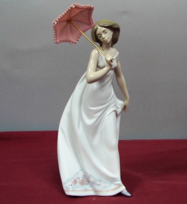 Appraisal: LLADRO - Afternoon Promenade L Society - G Limited Edition