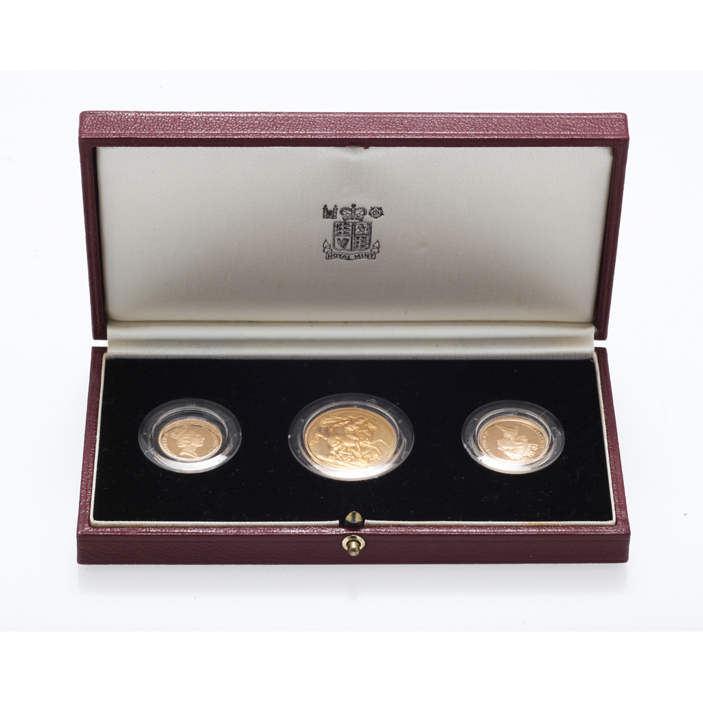 Appraisal: GB - A cased set of three proof gold coins