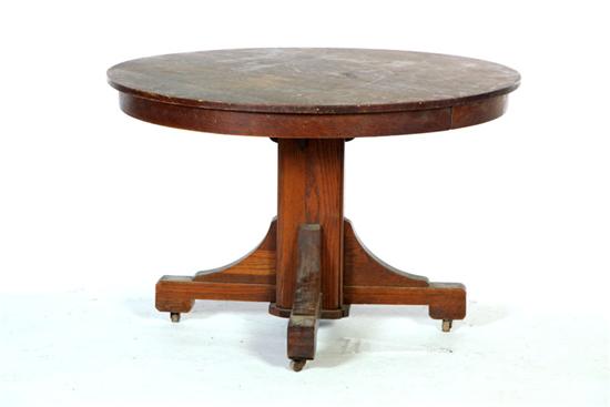 Appraisal: ARTS CRAFTS ROUND PEDESTAL TABLE American early th century quarter